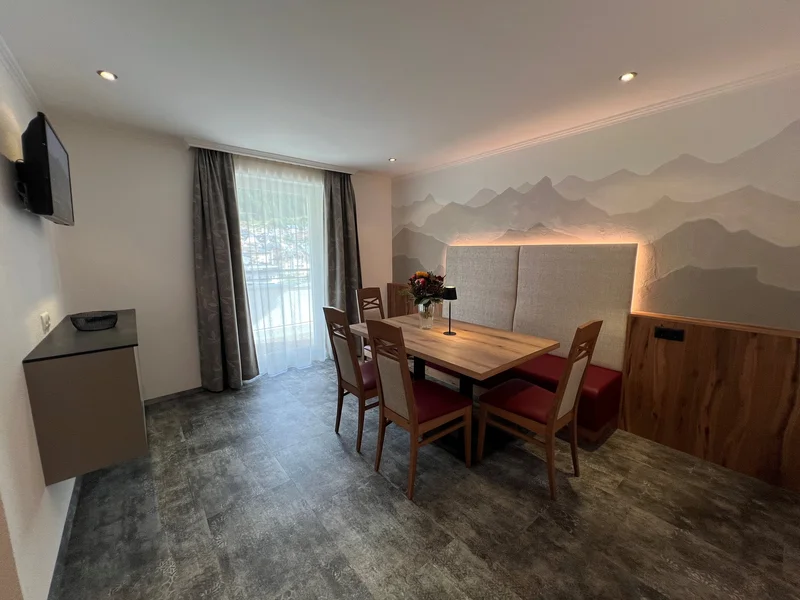 Apartment Top 5 mit Balkon 
