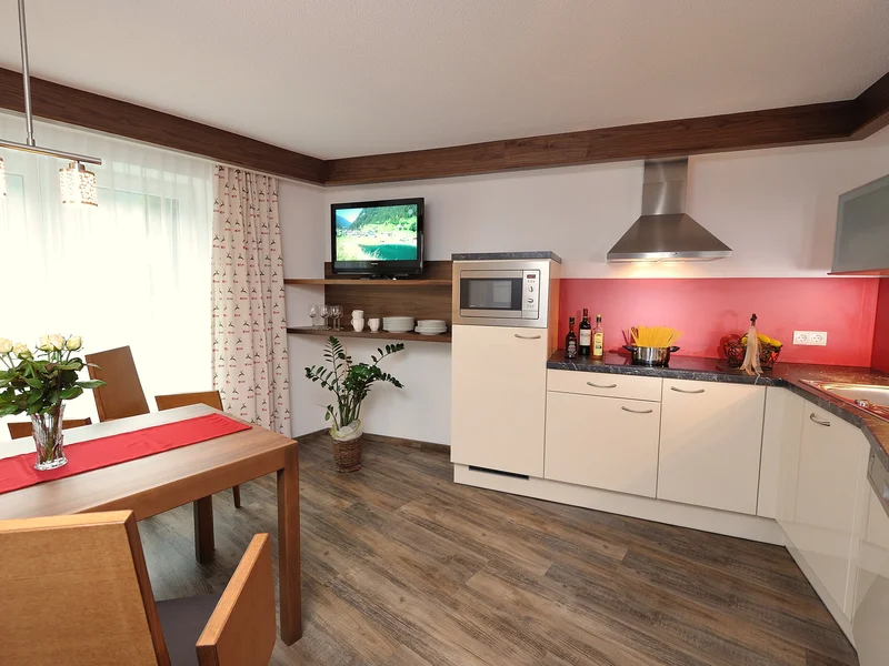 Apartment Top 4 